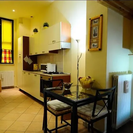 13- Tourist House Pratello - Self Check-in 아파트 *