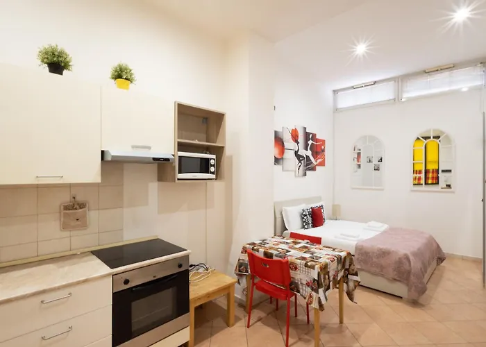 13- Tourist House Pratello - Self Check-in Bolonya